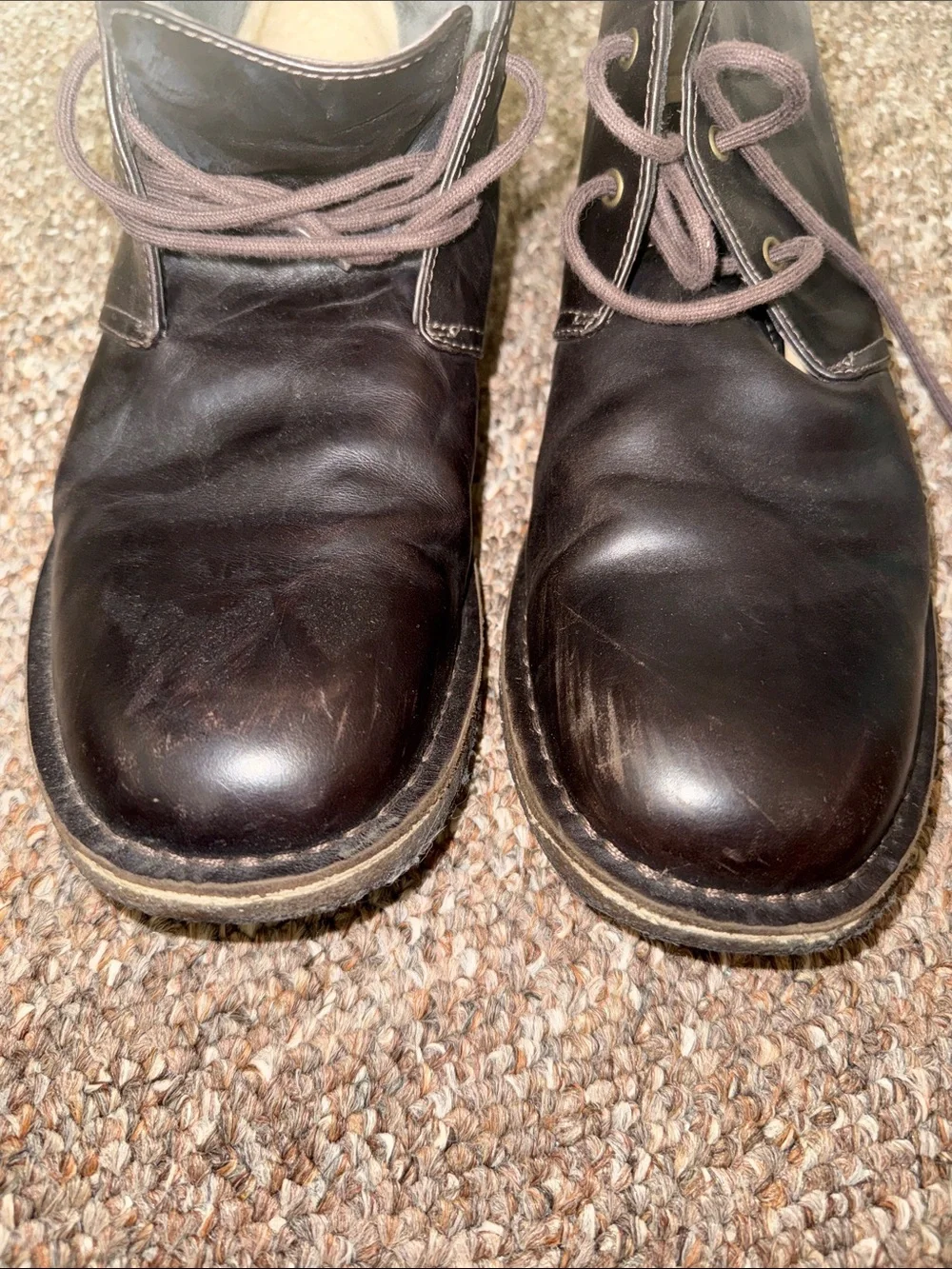 UGG Men's Dark Brown Leather Chukka Boots